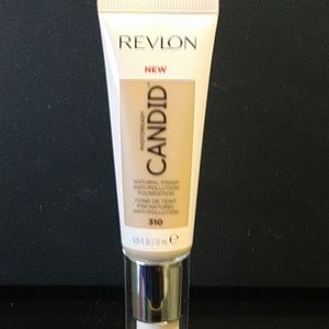 Revlon Candid Foundation